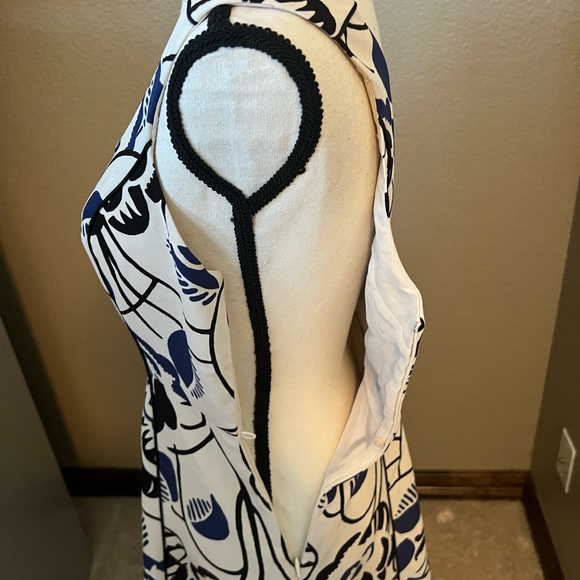 Anthropologie Vanessa Virginia Ink Set Bloom Fit &
Flare Dress Size 2 - Picture 5 of 9